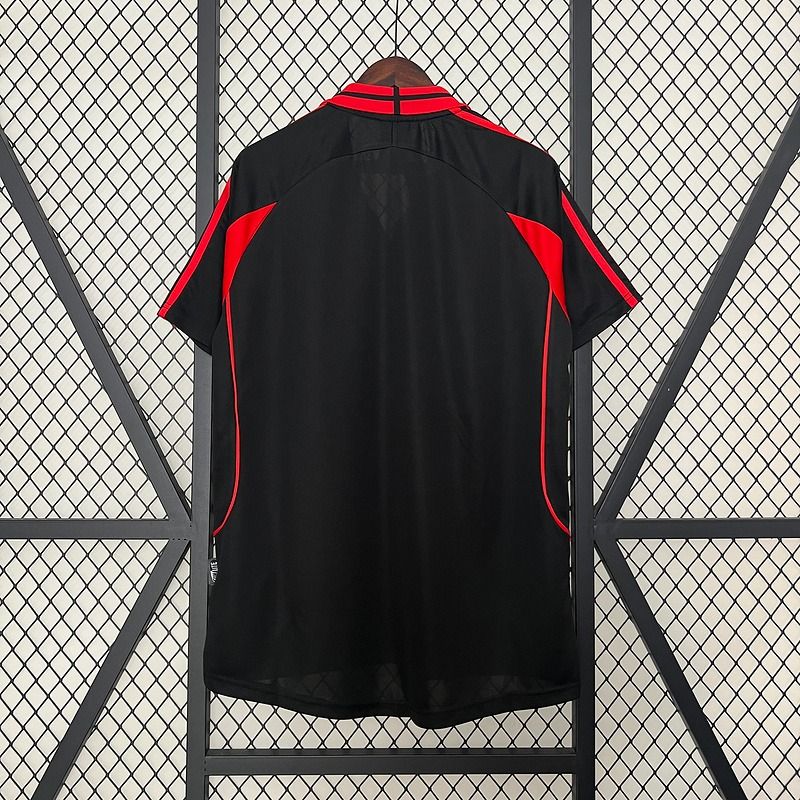Retro AC Milan 2000-2001 away image 2