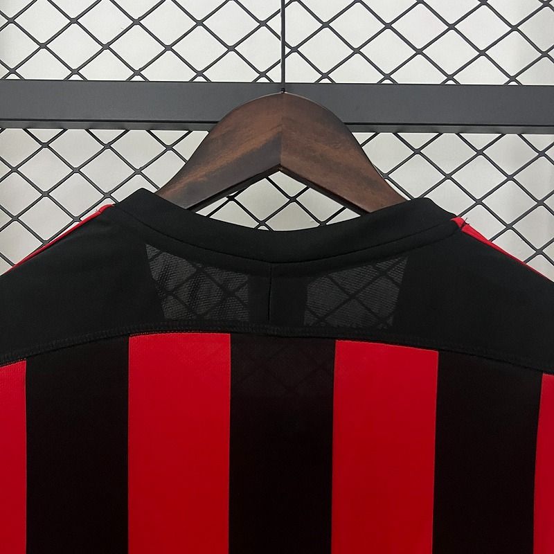 Retro AC Milan 2003-2004 home image 4