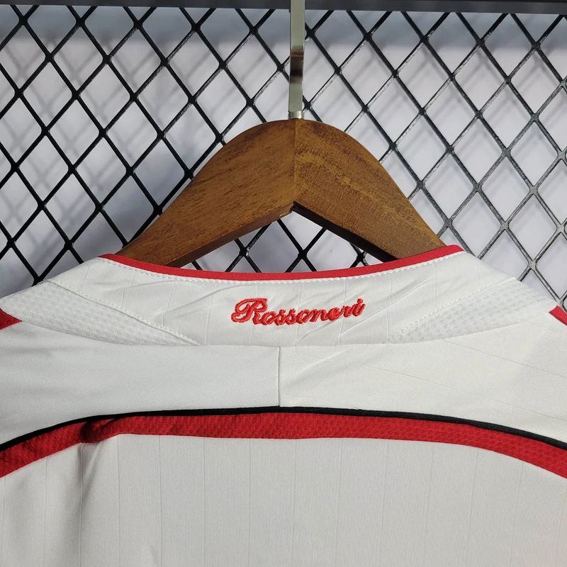 Retro AC Milan 2006-2007 away image 5