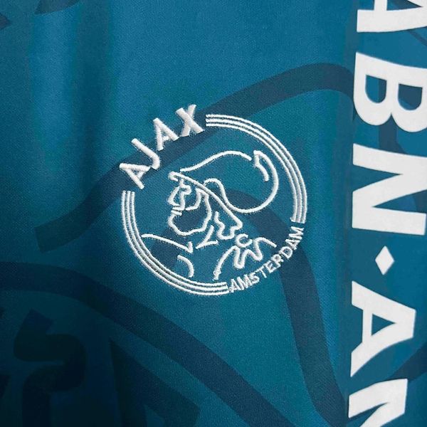 Retro AFC Ajax 1995-1996 away image 5