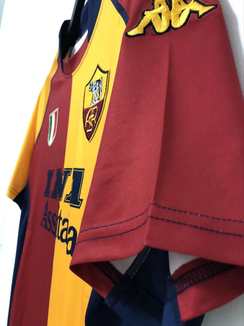 Retro AS Roma 2000-2001 home image 10