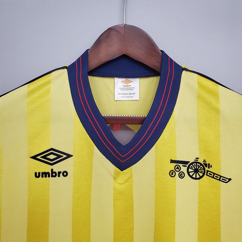 Retro Arsenal FC 1983-1986 away image 3