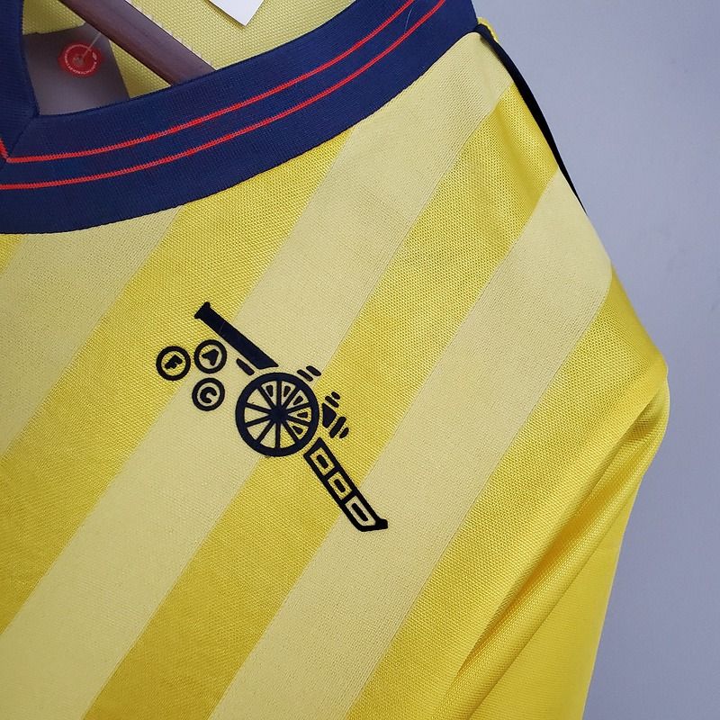 Retro Arsenal FC 1983-1986 away image 6