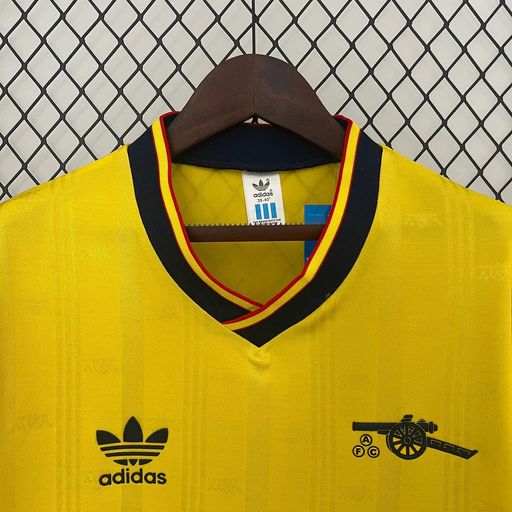 Retro Arsenal FC 1986-1988 away image 3