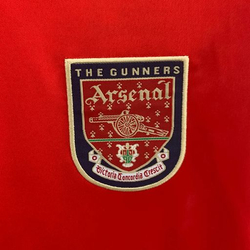 Retro Arsenal FC 2001-2002 home image 7