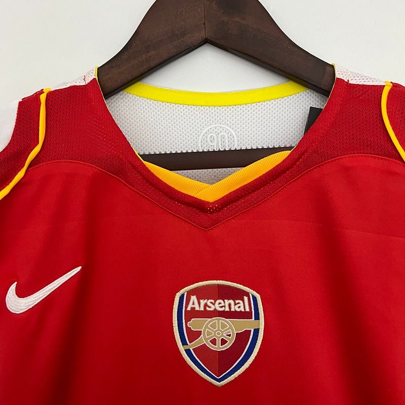 Retro Arsenal FC 2004-2005 home image 3