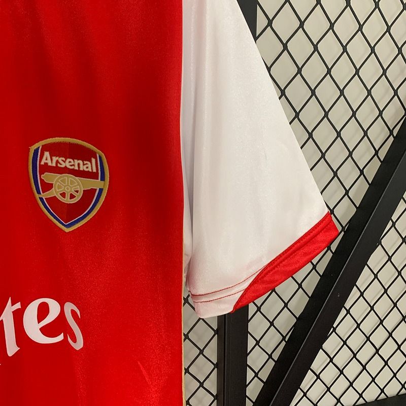 Retro Arsenal FC 2006-2008 home image 6
