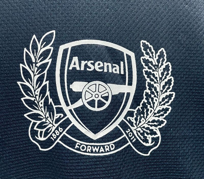 Retro Arsenal FC 2011-2012 away image 8