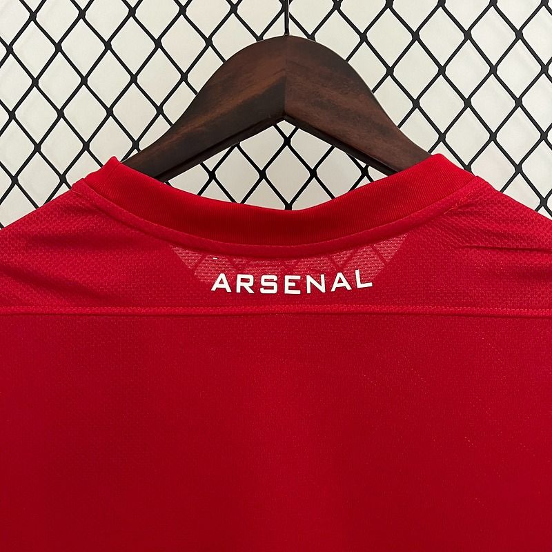 Retro Arsenal FC 2011-2012 home image 4