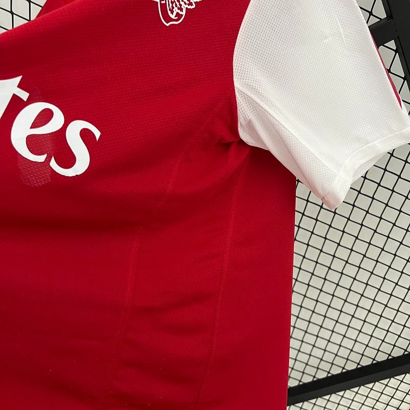 Retro Arsenal FC 2011-2012 home image 5
