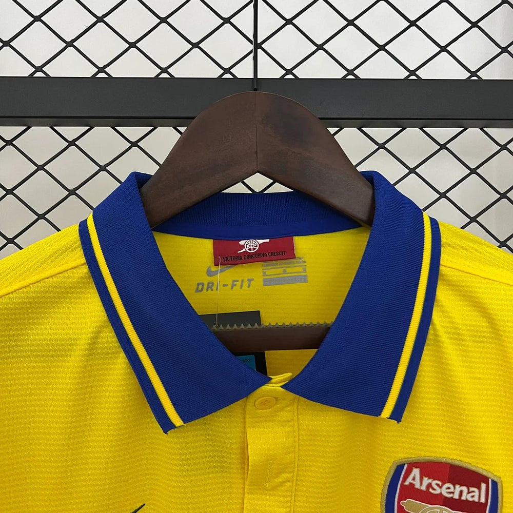 Retro Arsenal FC 2013-2014 away image 3