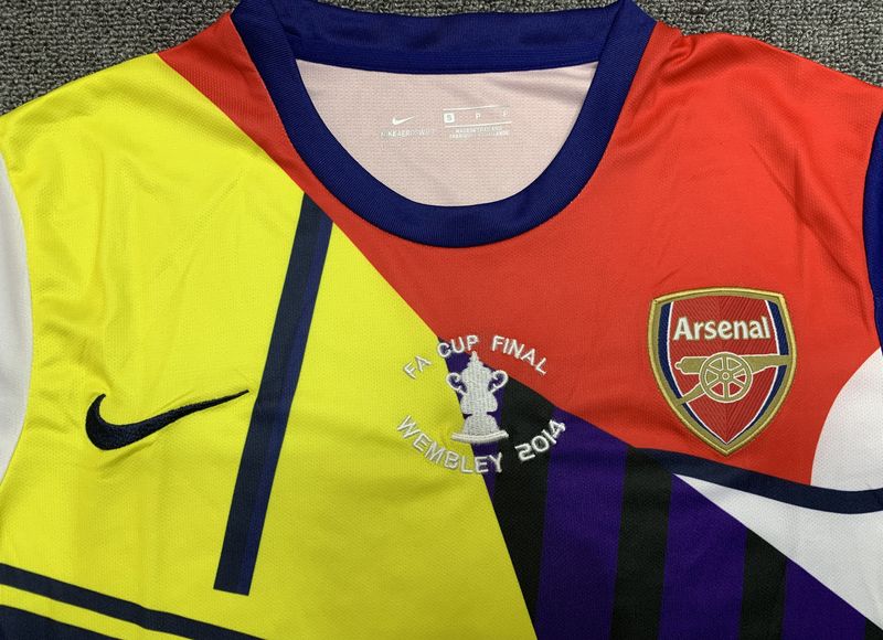 Retro Arsenal FC 2014 souvenir edition image 3