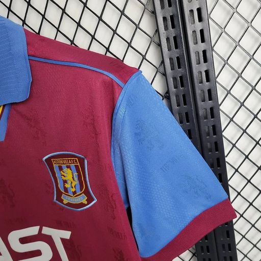 Retro Aston Villa 1995-1997 home image 6