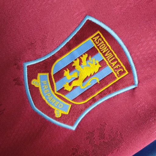 Retro Aston Villa 1995-1997 home image 7