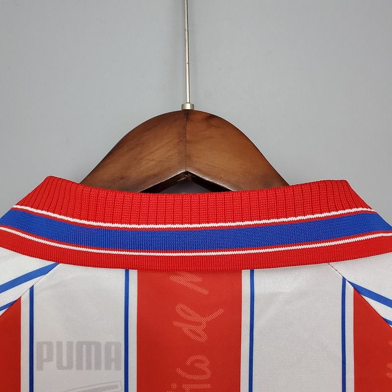 Retro Atletico Madrid 1996-1997 home image 4