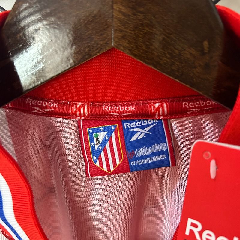 Retro Atletico Madrid 1999-2000 home image 4