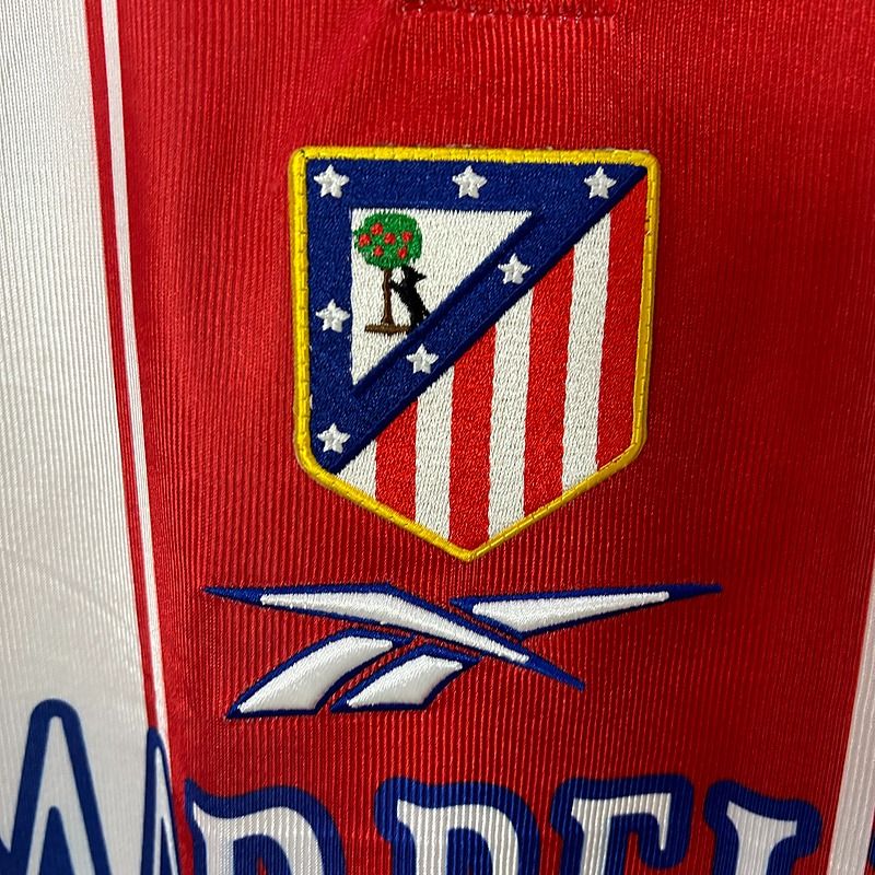 Retro Atletico Madrid 1999-2000 home image 5