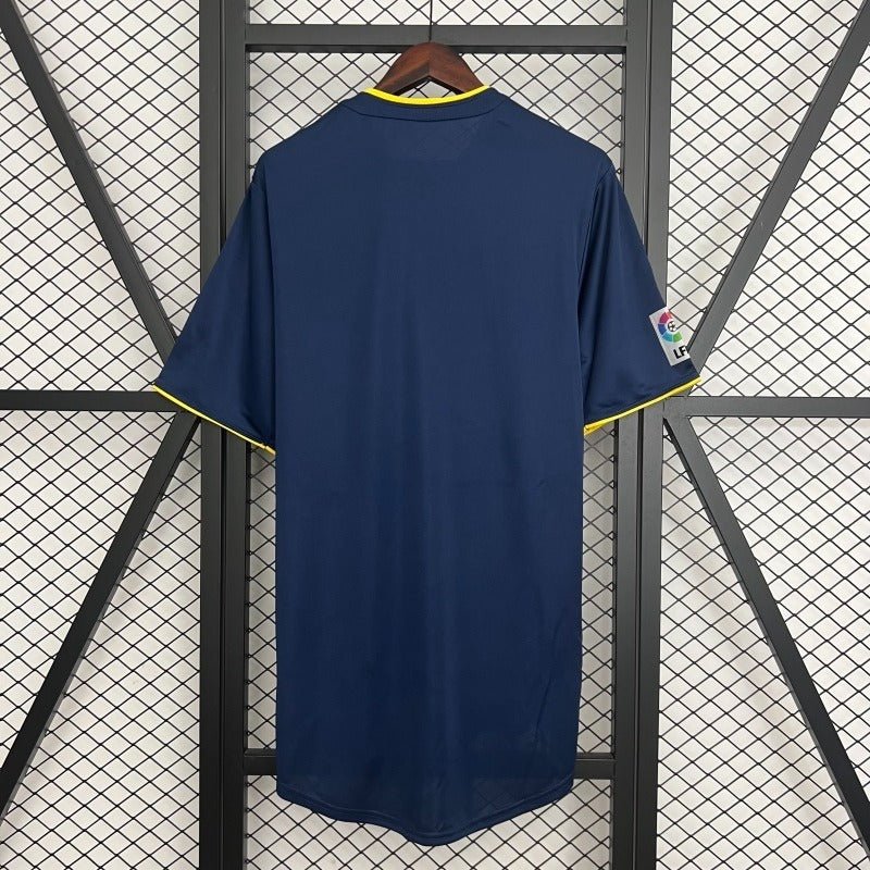 Retro Atletico Madrid 2002-2003 away image 2