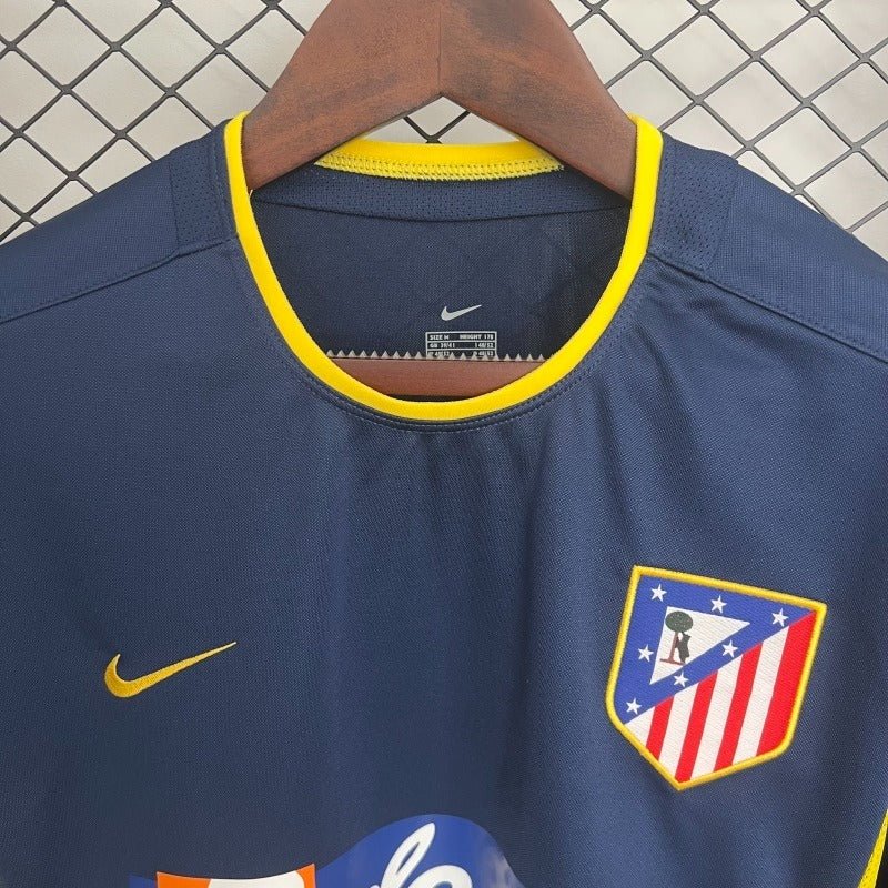 Retro Atletico Madrid 2002-2003 away image 3