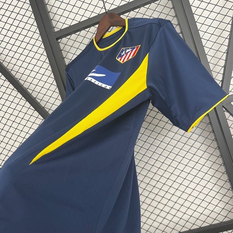 Retro Atletico Madrid 2002-2003 away image 5