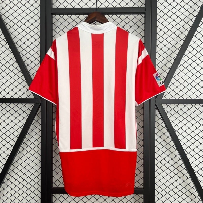 Retro Atletico Madrid 2002-2003 home image 3