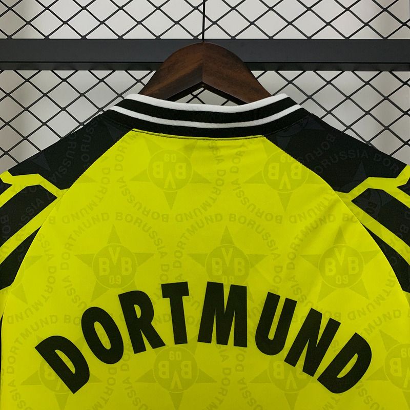 Retro BVB Dortmund 1994-1995 home image 4