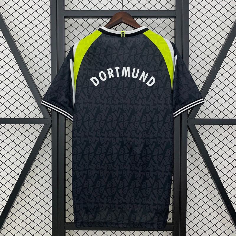 Retro BVB Dortmund 1995-1996 away image 2
