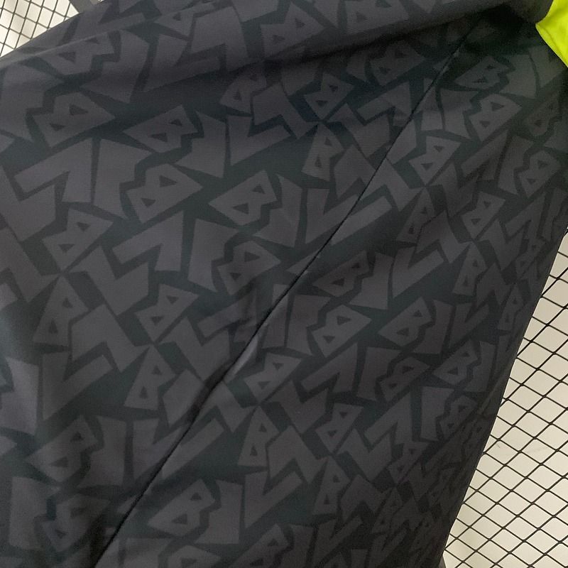 Retro BVB Dortmund 1995-1996 away image 9