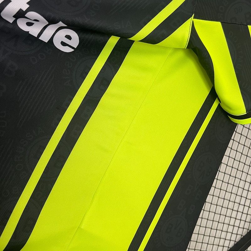 Retro BVB Dortmund 1996-1997 away image 8