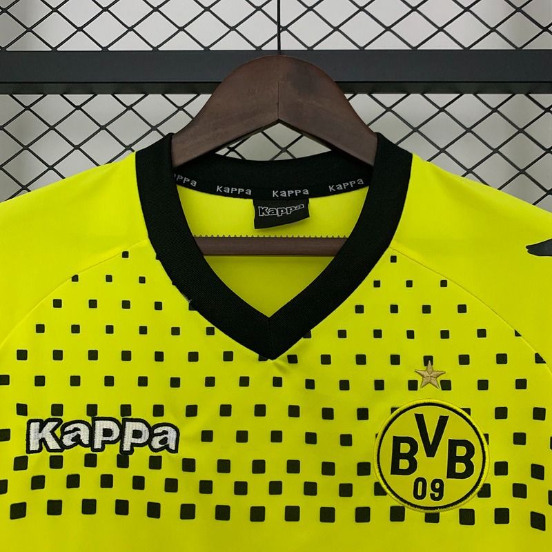 Retro BVB Dortmund 2011-2012 home image 3