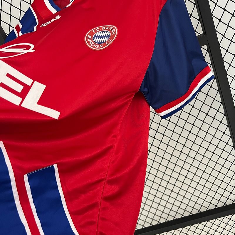 Retro Bayern M?nchen 1993-1995 home image 7