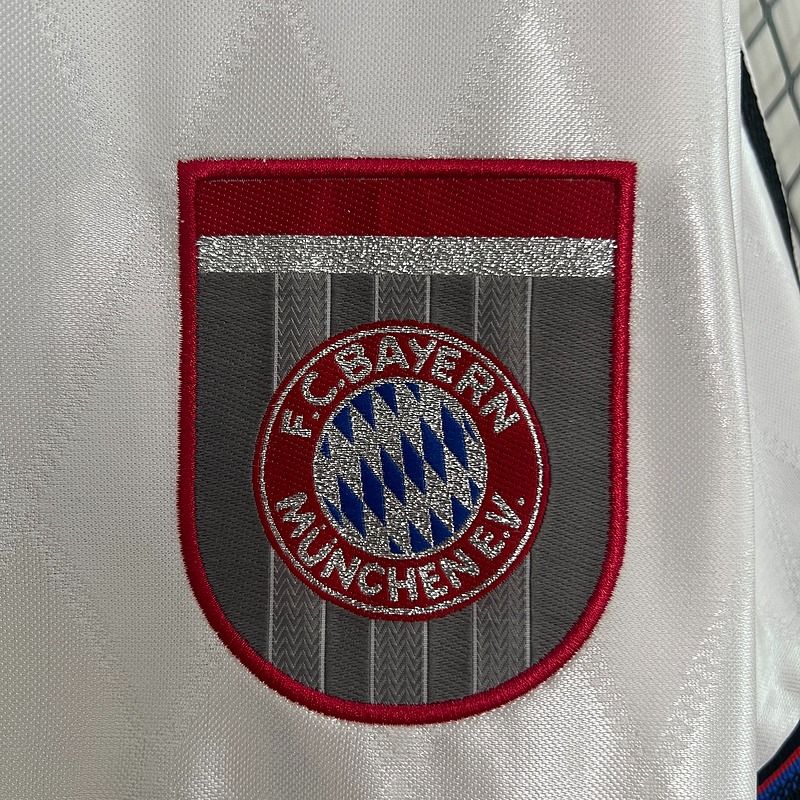 Retro Bayern M?nchen 1996-1998 away image 5
