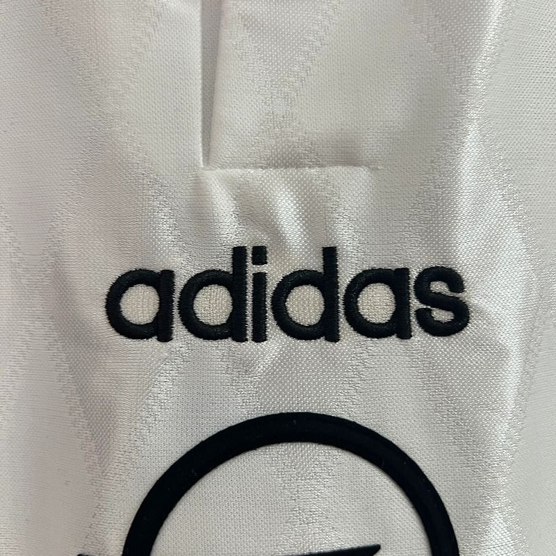 Retro Bayern M?nchen 1996-1998 away image 7