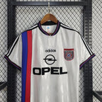 Retro Bayern M?nchen 1997-1998 away image 3