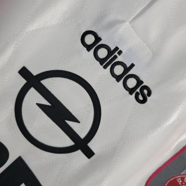 Retro Bayern M?nchen 1997-1998 away image 7