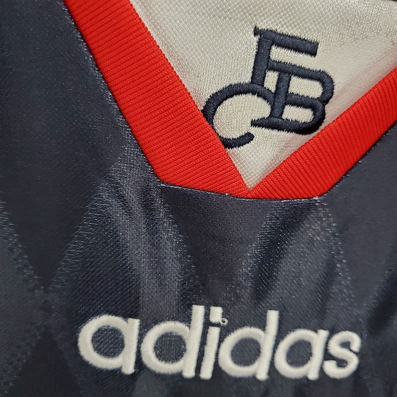 Retro Bayern M?nchen 1997-1999 home image 6