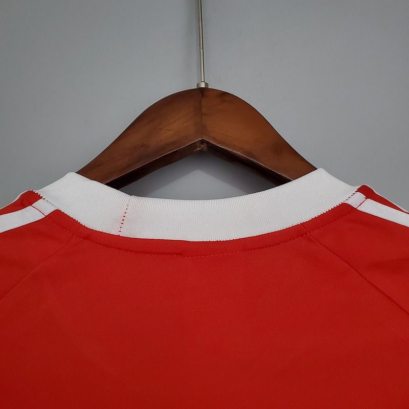 Retro Bayern M?nchen 2000-2001 home image 4