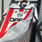 Retro Bayern M?nchen 2000-2002 away image 5