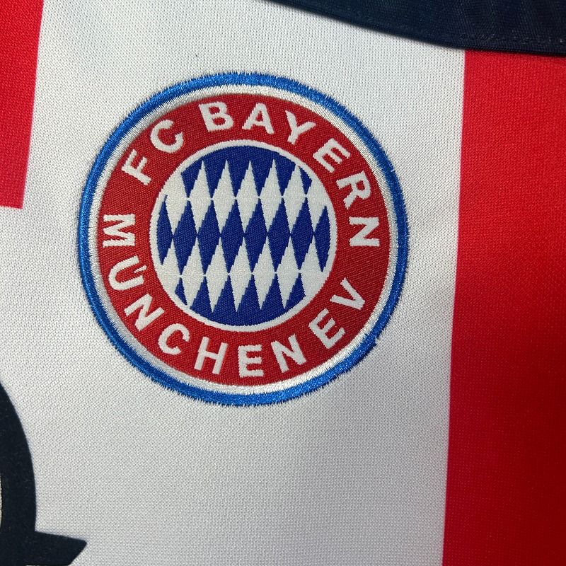 Retro Bayern M?nchen 2000-2002 away image 7