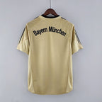 Retro Bayern M?nchen 2003-2004 away image 2