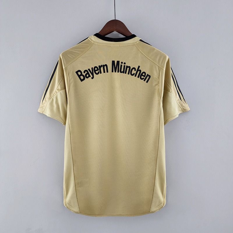 Retro Bayern M?nchen 2003-2004 away image 2