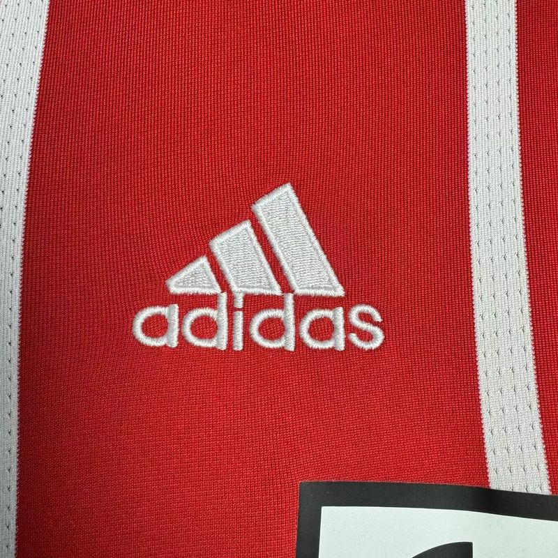 Retro Bayern M?nchen 2017-2018 home image 9