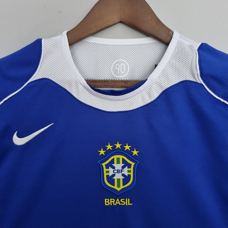 Retro Brazil national 2004 away image 3