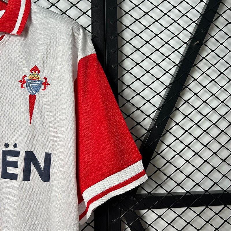 Retro Celta Vigo 2001-2002 away image 6