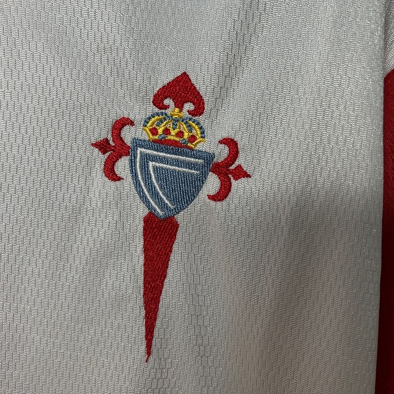 Retro Celta Vigo 2001-2002 away image 7