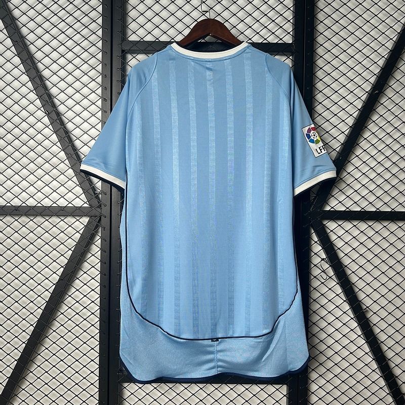 Retro Celta Vigo 2001-2002 home image 2