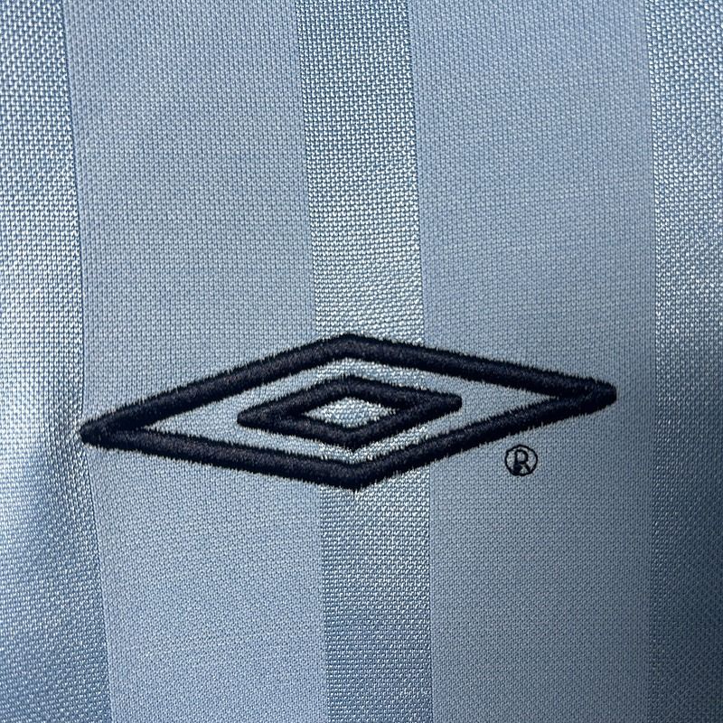 Retro Celta Vigo 2001-2002 home image 8