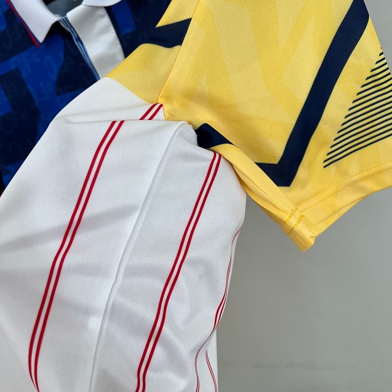 Retro Chelsea FC 1990 jersey image 5