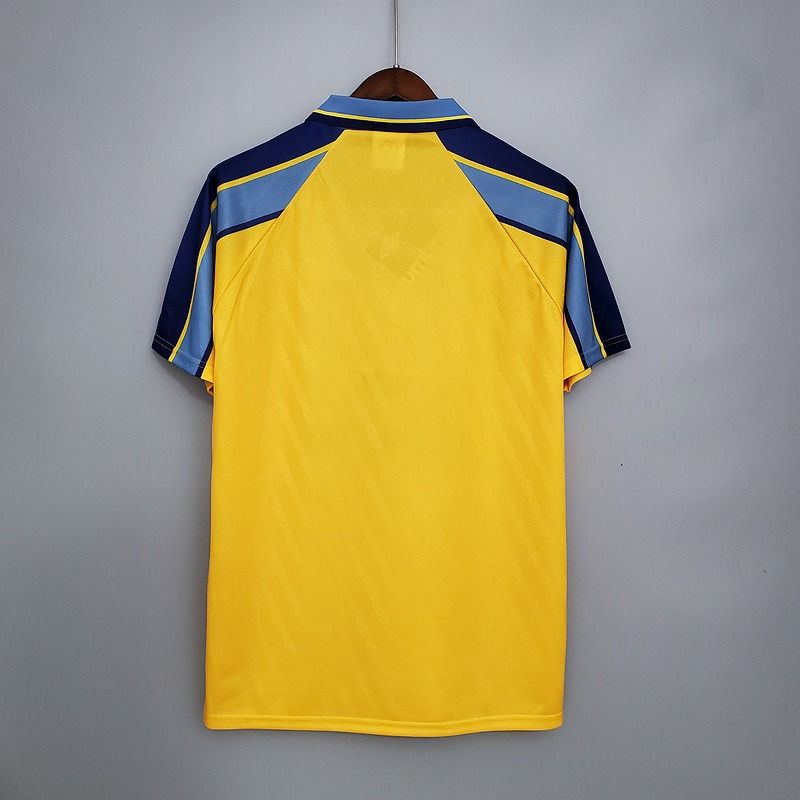 Retro Chelsea FC 1995-1997 away image 2
