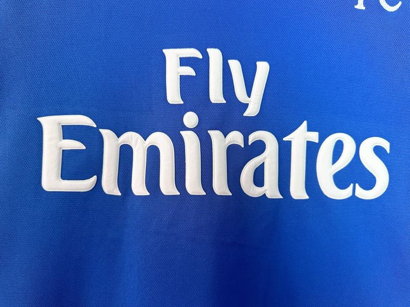 Retro Chelsea FC 2001-2003 home image 2